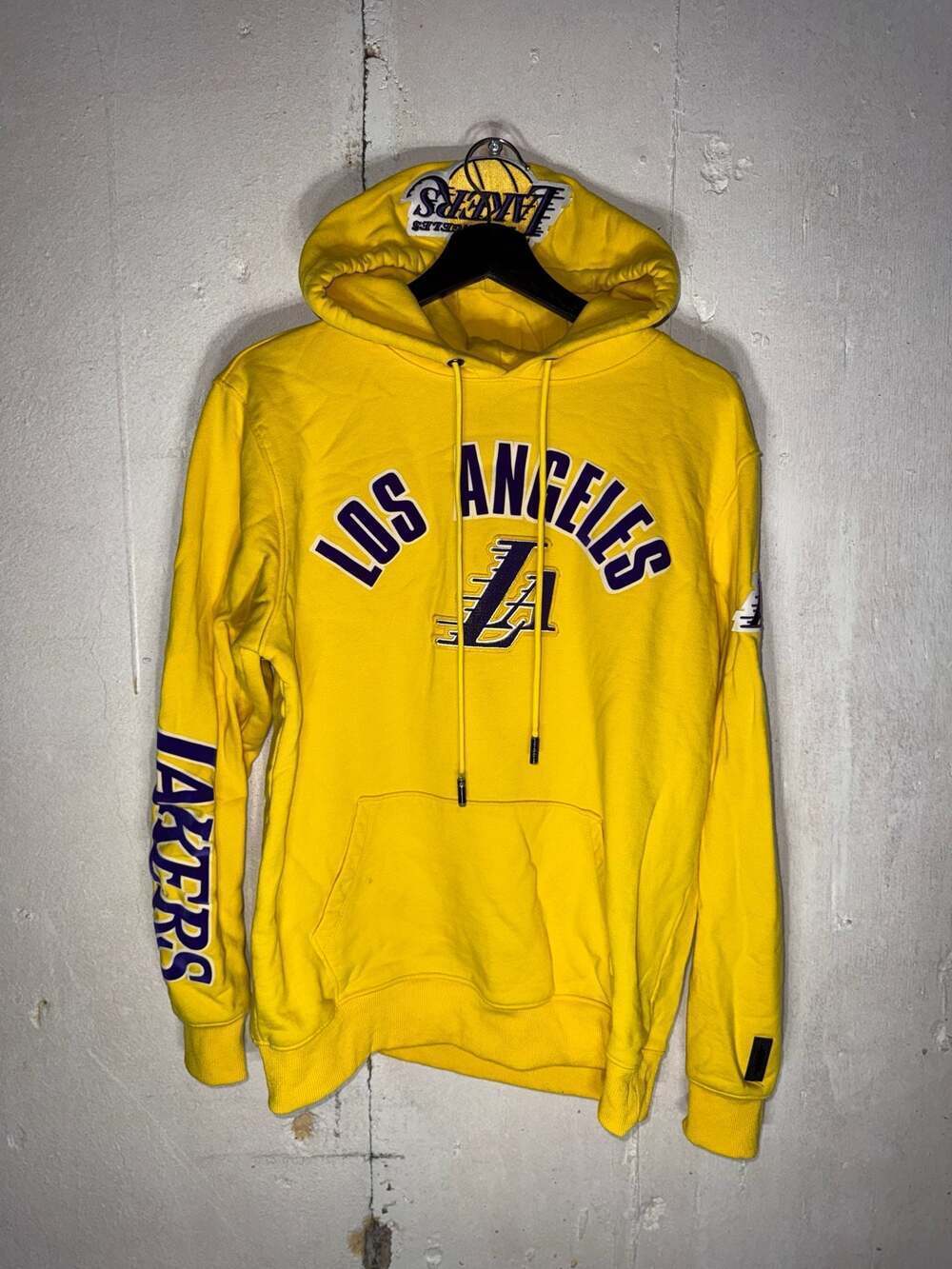 NBA Los Angeles Lakers Pro Standard Yellow Luxury Athletic Collection Pullover H